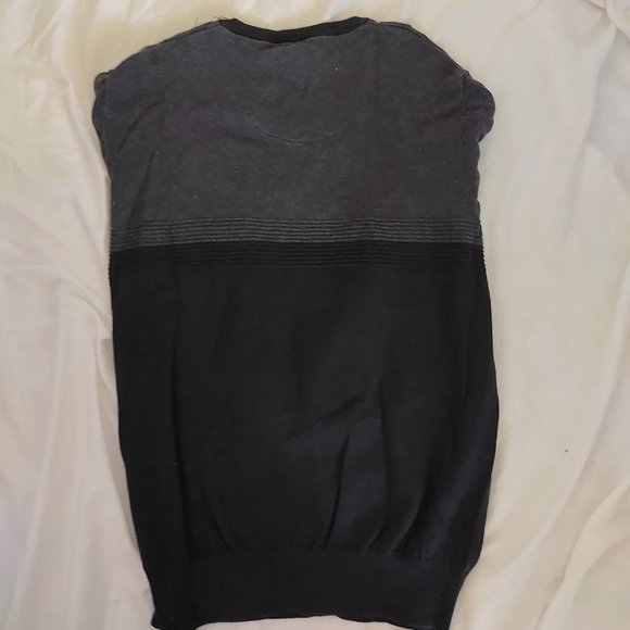 Men's V-neck Sweater - Picture 3 of 3